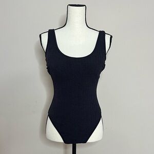 🖤🐼🐜〰️🎓Black Ribbed Scoop Neck Bodysuit Swim